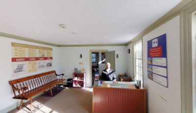 Munroe Tavern